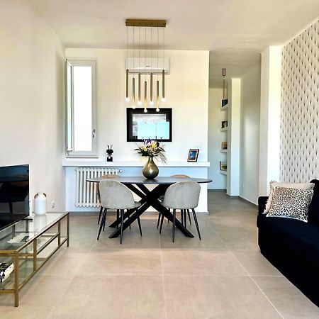 Via Dante Luxury Home Бари Екстериор снимка