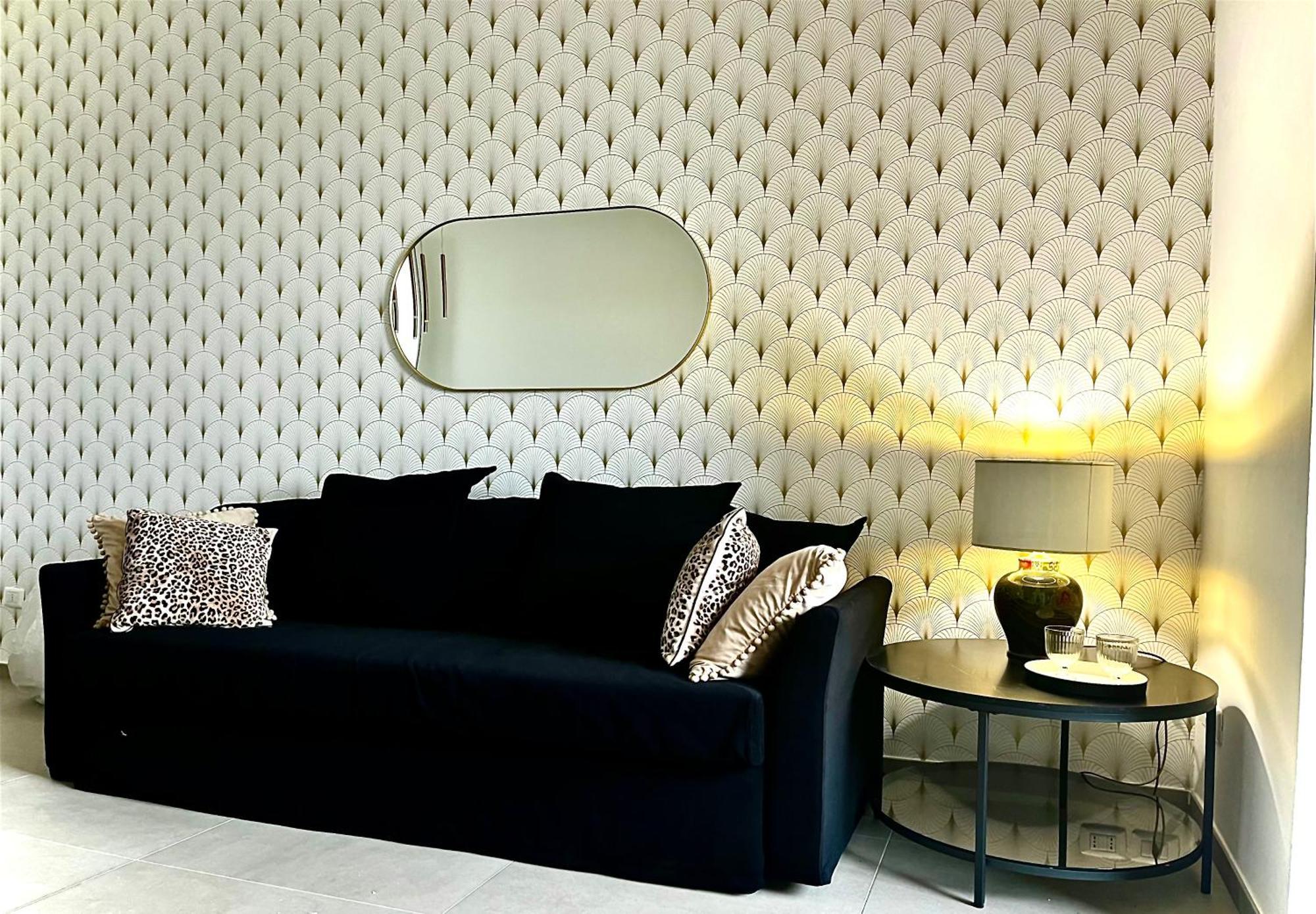 Via Dante Luxury Home Бари Екстериор снимка