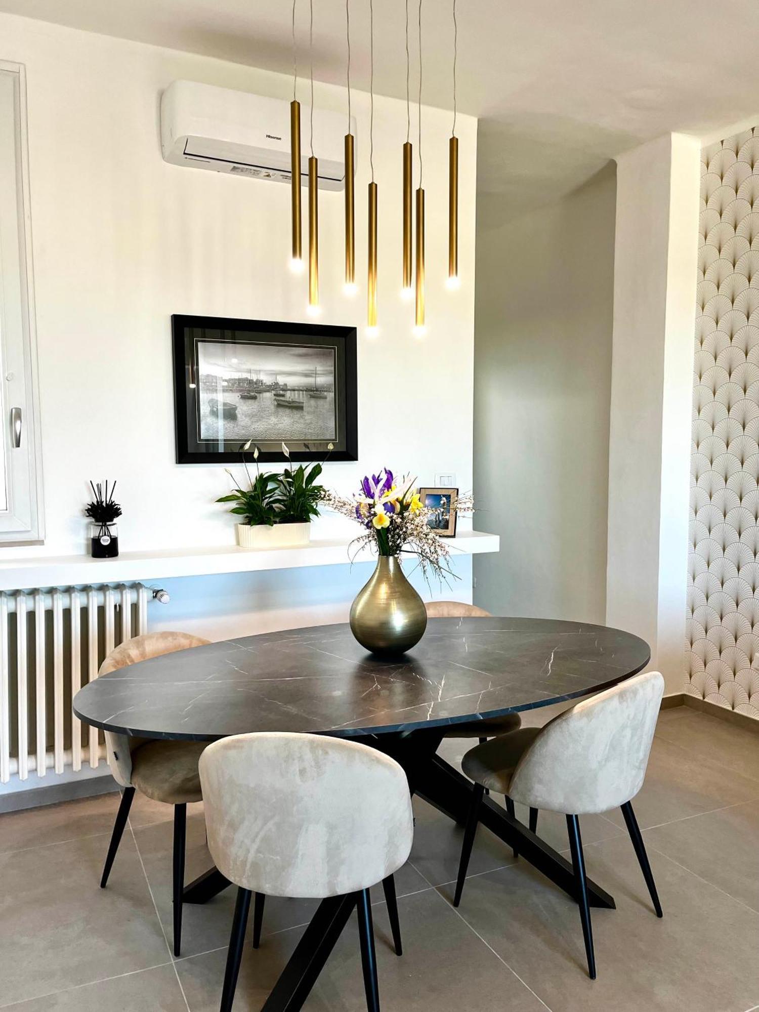 Via Dante Luxury Home Бари Екстериор снимка