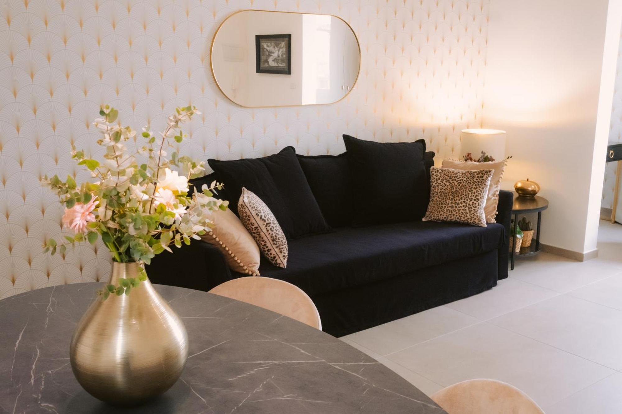 Via Dante Luxury Home Бари Екстериор снимка