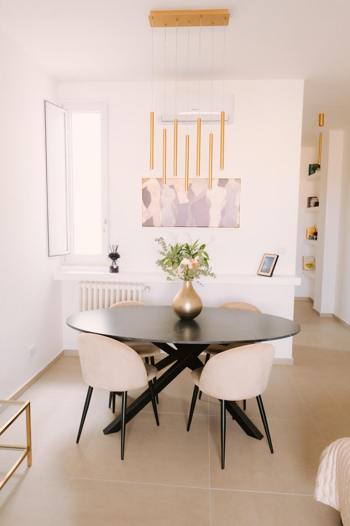 Via Dante Luxury Home Бари Екстериор снимка