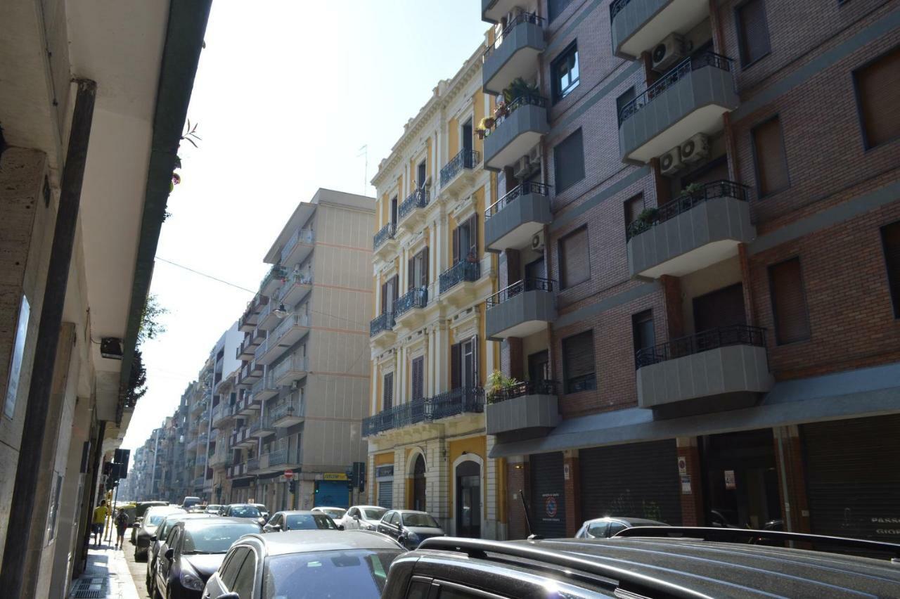 Via Dante Luxury Home Бари Екстериор снимка