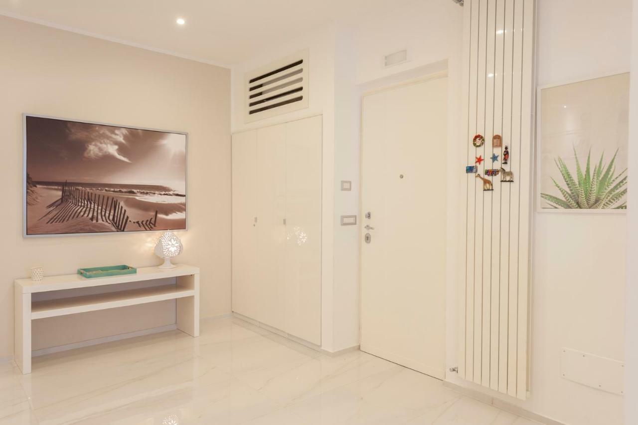Via Dante Luxury Home Бари Екстериор снимка