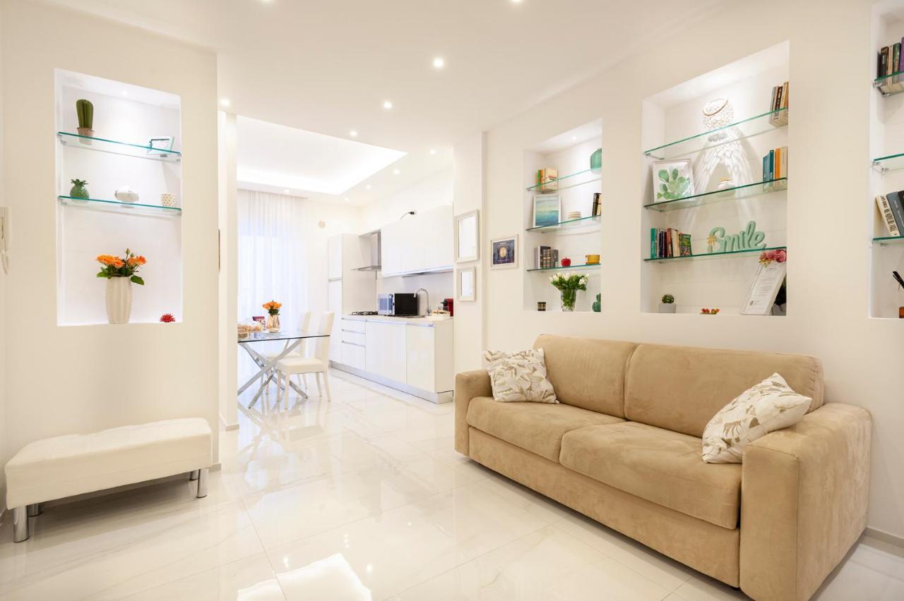 Via Dante Luxury Home Бари Екстериор снимка