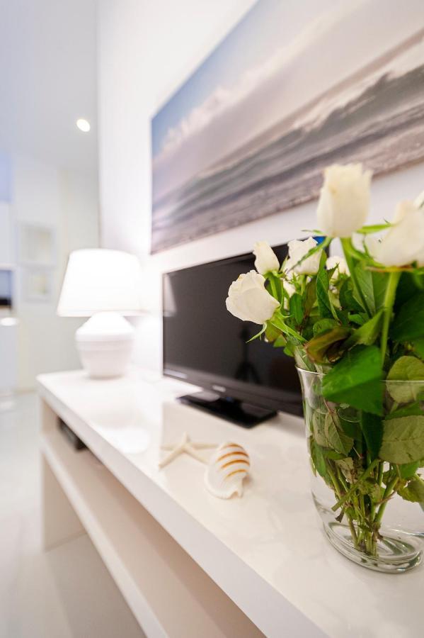 Via Dante Luxury Home Бари Екстериор снимка