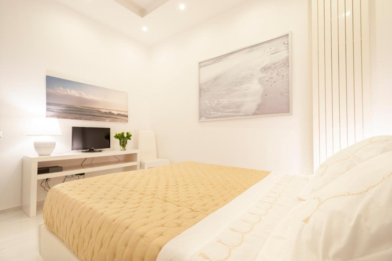 Via Dante Luxury Home Бари Екстериор снимка